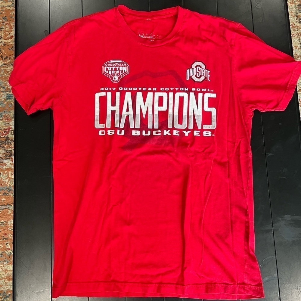 289c Ohio State University Buckeyes (OSU) 2017 Cotton Bowl Champion shirt Medium